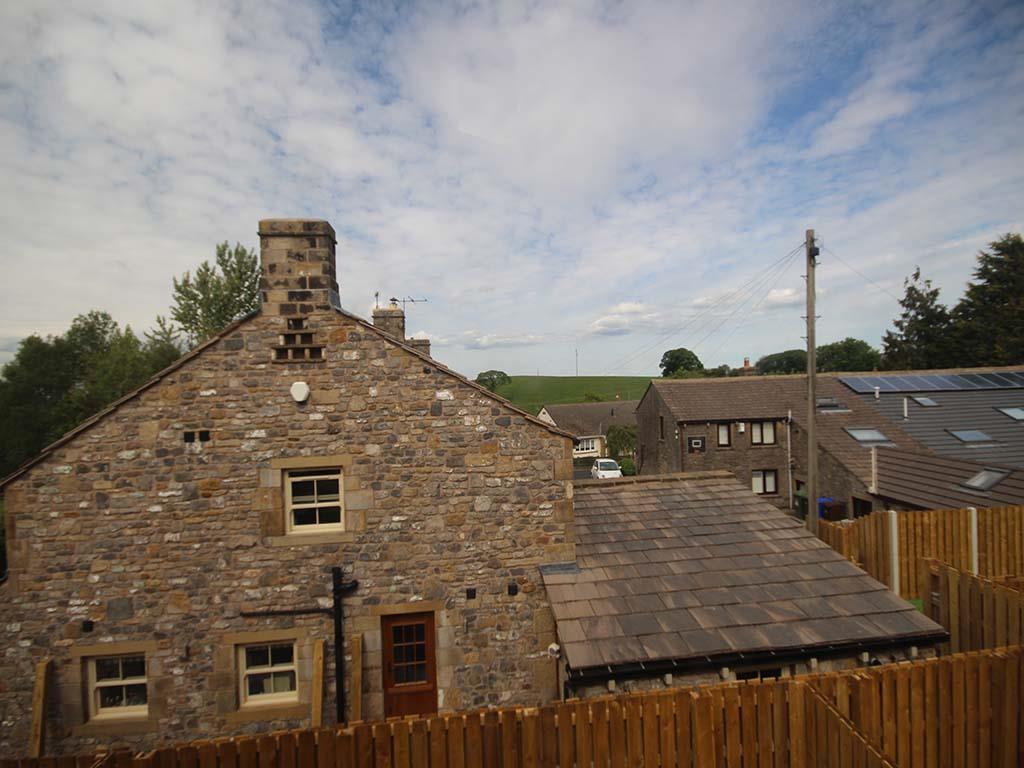 3 bedroom semi-detached house Let Agreed in Barnoldswick - IMG_6525.JPG